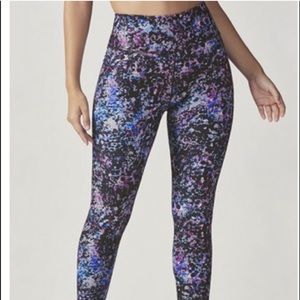 High waisted fabletics pebble leggings